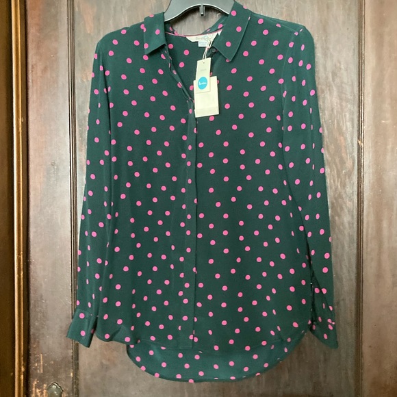 NWT Boden 100% Silk Shirt in green with pink polka dots,  size 6. - Picture 4 of 10